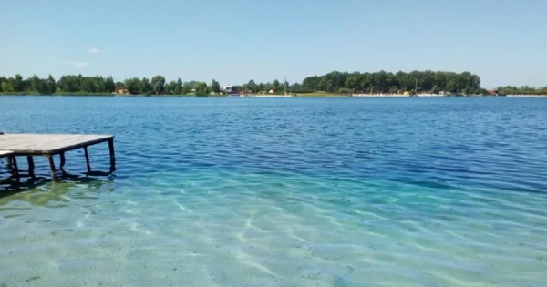 Озеро Задорожнє на Львівщині досі не дозволяють для купання через інфекцію ротавірусу