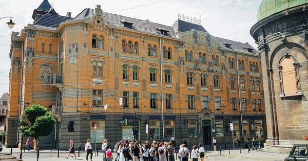 Що планують зробити у приміщенні поліклініки на Руській у Львові: роз’яснення Ірини Кулинич