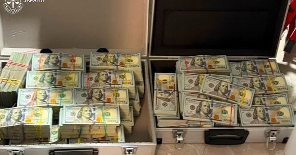 2 мільйони доларів і розкішні автомобілі