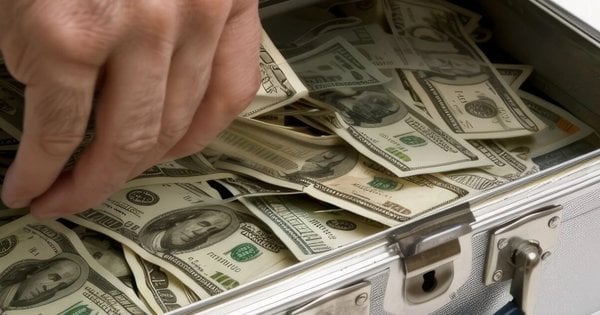 У Франківську засудили керівника компанії за відмивання 170 тисяч доларів