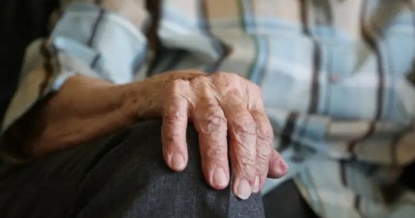 В Івано-Франківській області 64-річного чоловіка підозрюють у злочинах сексуального характеру щодо підлітка