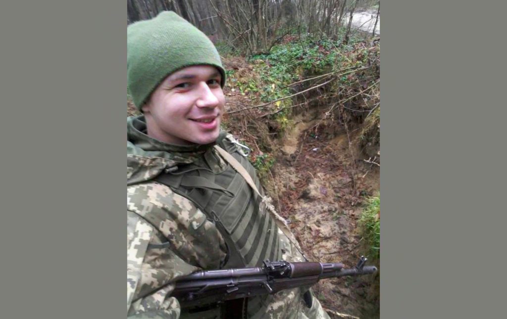 зруйнував Генічеський міст, підірвавши його разом із собою