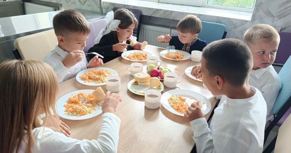 Львівська міська рада звернулася до уряду щодо додаткової оплати 7 млн грн за харчування школярів.