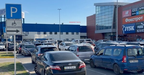 Паркувальні місця для осіб з інвалідністю – у Львові ветерани провели рейд: відео