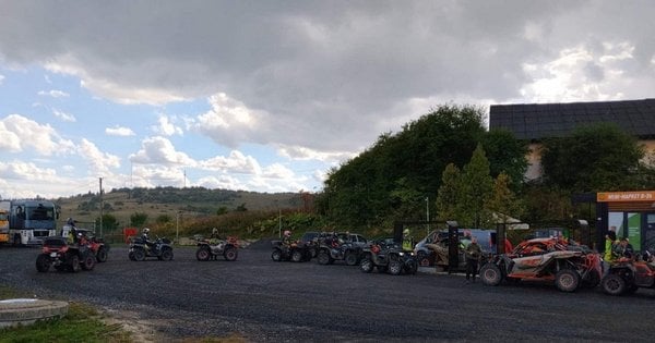 Польські любителі позашляховиків на Львівщині: що відомо про джиперів у нацпарку Бойківщина