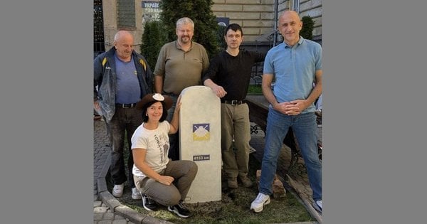 Шлях святого Якова в Україні: у Львові з'явився перший знак паломницького маршруту