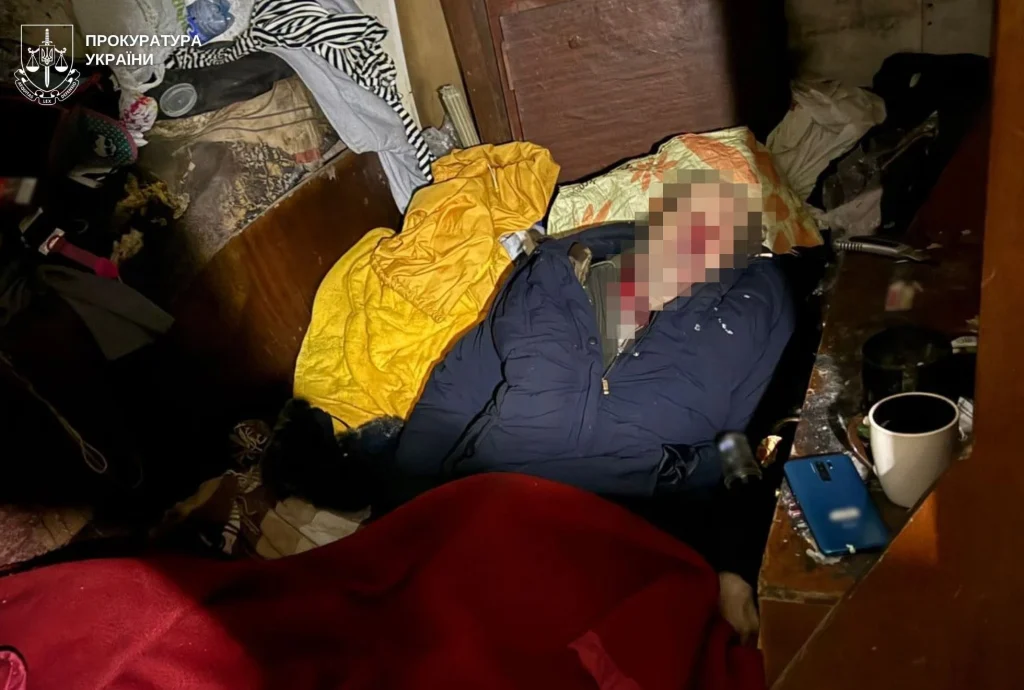 символічна сцена: покинута дерев'яна кімната з ножем на столі, зім'ята куртка, без людей