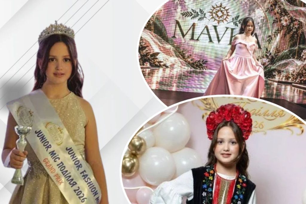 Символічна натюрморт-сцена: стрічка, корона, мікрофон і картина на столі