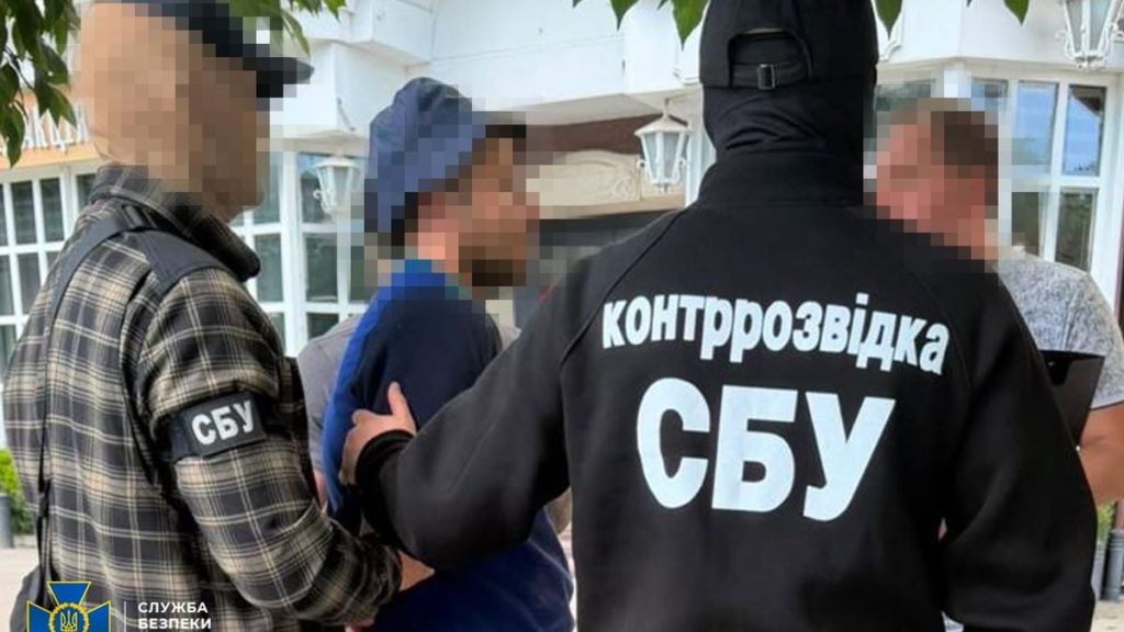 Підозрюваний у держзраді військовий з Хмельниччини зареєстрував дев'ять Starlink для РФ