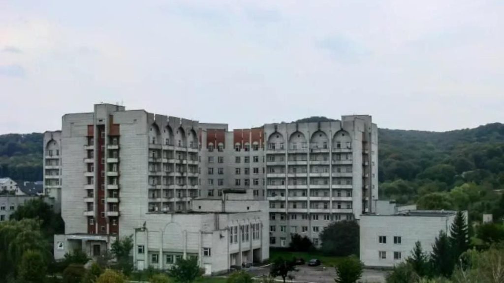 У Винниках створять центр аудіологічної реабілітації вартістю 92,5 млн грн у Львівському госпіталі