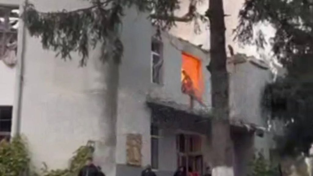 Вибух у Рівному 13 жовтня: російські війська атакували корпус університету, є поранені